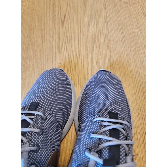 Womens Nike grey gold Roshe One running shoe sz. 7.5 - Picture 4 of 8